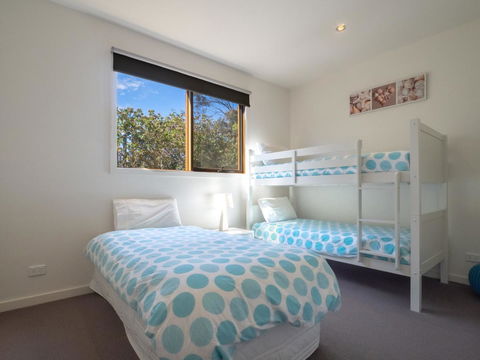 Blairgowrie Moonah Beach House: Walk To Beach - VIC Tourism 10