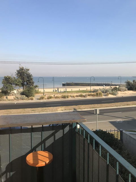 Beach Front Beauty - VIC Tourism 24