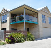 Ocean View Beach house - VIC Tourism