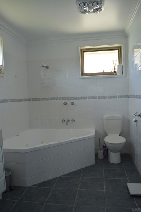 Ocean View Beach House - VIC Tourism 17