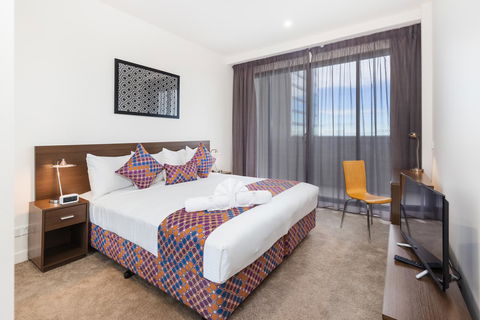 City Edge Dandenong Apartment Hotel - VIC Tourism 5
