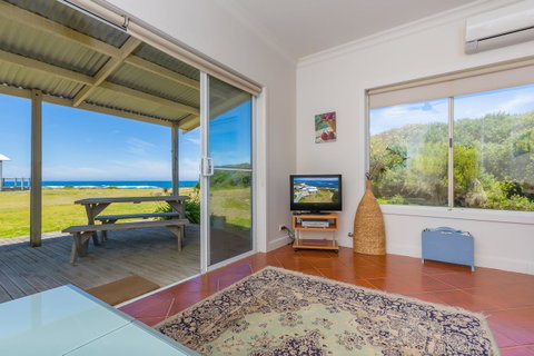 Cottages For Couples - VIC Tourism 21