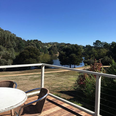 Lakeside Conti Villas - VIC Tourism 2