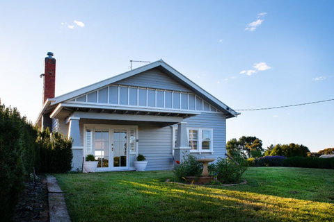 Churchills - VIC Tourism 1