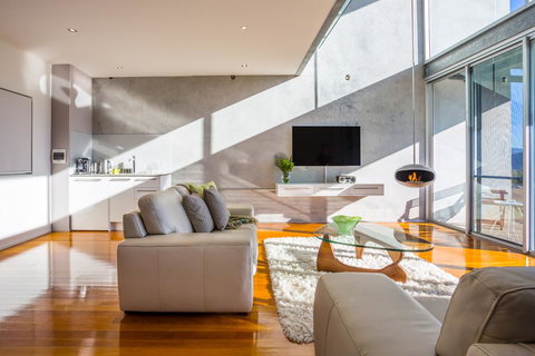 The Bunyip Retreat - VIC Tourism 2