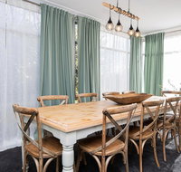 The Byng House Grand and Central Entertain 12 - VIC Tourism