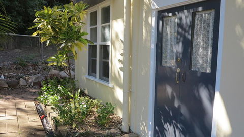 The Captain's Manor On Cook Unit 8 - VIC Tourism 1