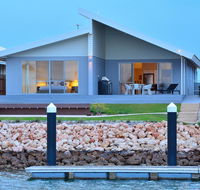 The Carnarvon Luxury Canal Home - VIC Tourism