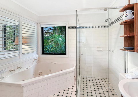 The Cottages On Mount Tamborine - VIC Tourism 2