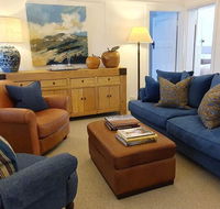 The Dewhurst - Sophisticated Entire CBD Apartment - VIC Tourism
