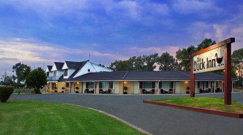 The Duck Inn Apartments - VIC Tourism 0