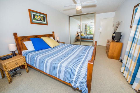 The Dunes Unit 5 - Fingal Bay - VIC Tourism 3
