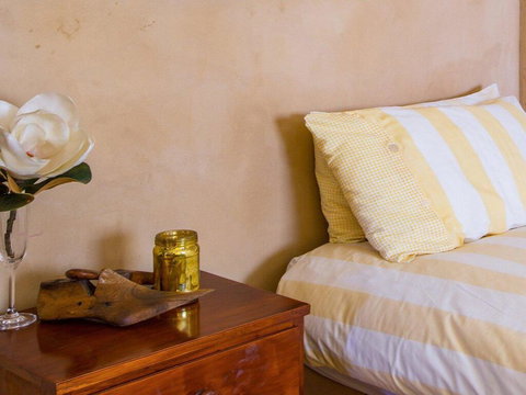 The Farmhouse - Grape Vines And Rolling Green Hills - VIC Tourism 3