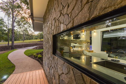 The Feathered Nest - Luxury Wildlife Retreat - VIC Tourism 2