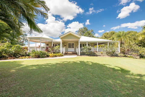 The Frangipani Farm - VIC Tourism 1