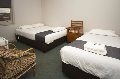 The George Hotel - VIC Tourism 2