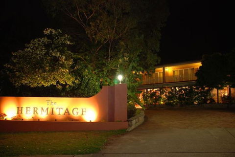 The Hermitage Motel - Campbelltown - VIC Tourism 3