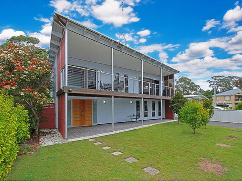 The Lake House - Lake Conjola - VIC Tourism 2