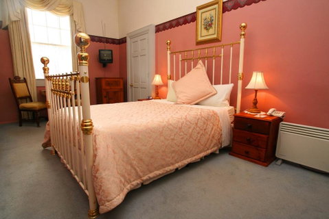 The Lodge On Elizabeth Boutique Hotel - VIC Tourism 3