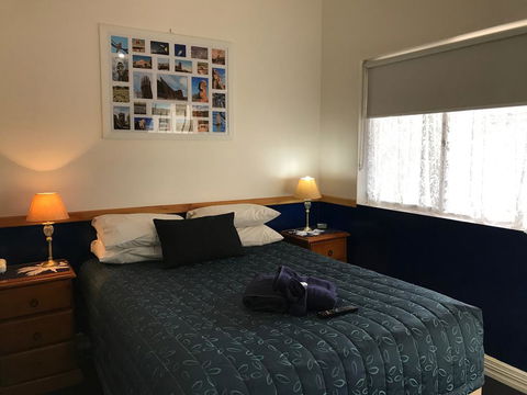 The Lodge Outback Motel - VIC Tourism 1