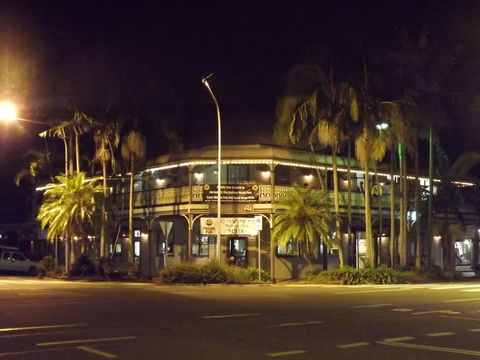The Middle Pub - VIC Tourism 1