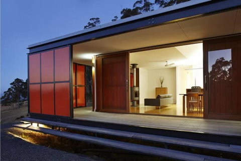 The Orange House - VIC Tourism 0