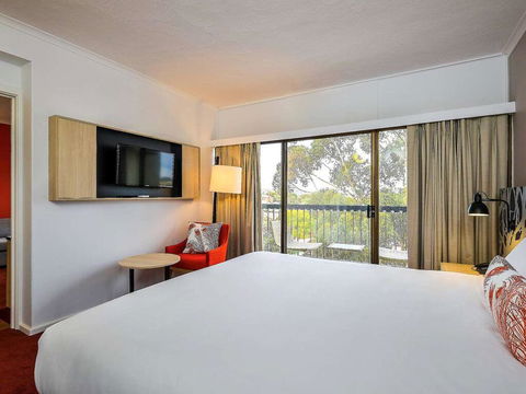 The Plaza Hotel Kalgoorlie - VIC Tourism 2