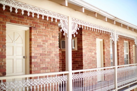 The Rose Hotel & Motel - VIC Tourism 0