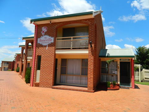 The Roseville Apartments - VIC Tourism 3