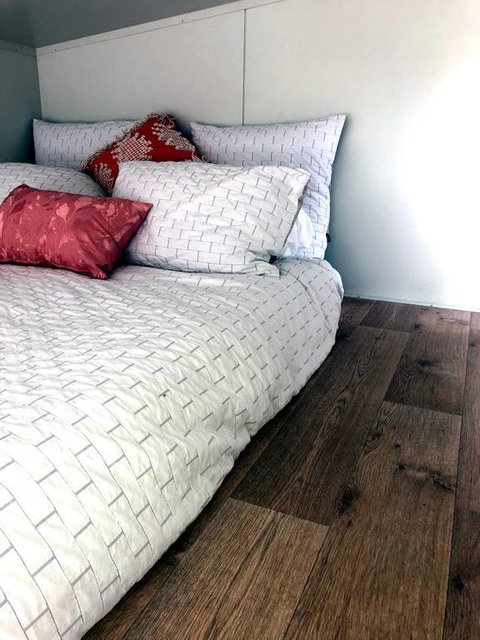 The Saddle Camp Tiny House, Braidwood - VIC Tourism 3