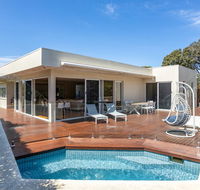 The Sanctuary Stunning. Hot tub spa  Linen - VIC Tourism