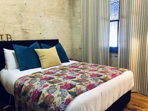 The Shopkeepers Quarters - VIC Tourism 0