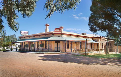 The Standpipe Golf Motor Inn - VIC Tourism 0