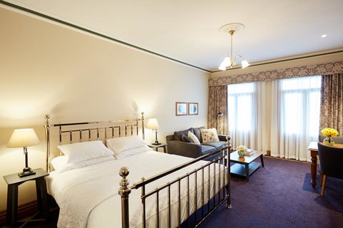 The Terrace At The Settlement - VIC Tourism 1