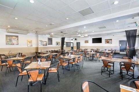 The Union Club Hotel - VIC Tourism 1