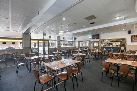 The Union Club Hotel - VIC Tourism 2