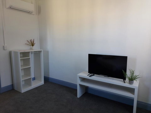 The Victoria Bathurst - VIC Tourism 1