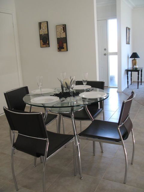 The Villa Kyabram - VIC Tourism 3
