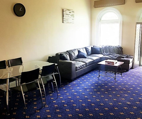 The Wharf Hotel - VIC Tourism 1