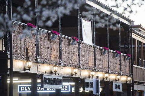 The Woolpack Hotel - VIC Tourism 1