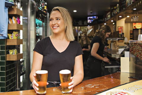 The Woolpack Hotel - VIC Tourism 3