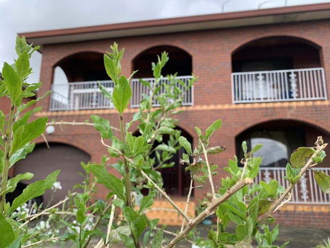 Thomastown Antique House Room 3 - VIC Tourism 1