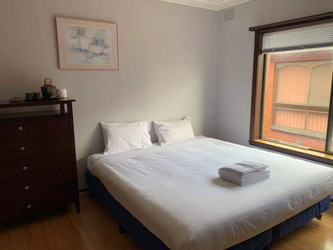 Thomastown Antique House Room 4 - VIC Tourism 0