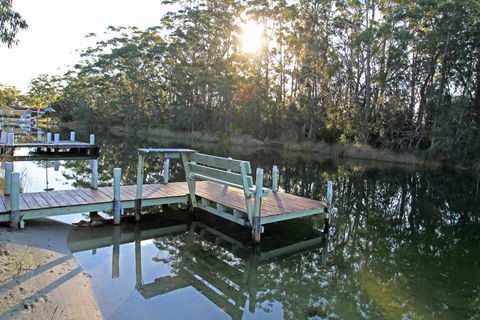 Thora Street Waterfront - VIC Tourism 0
