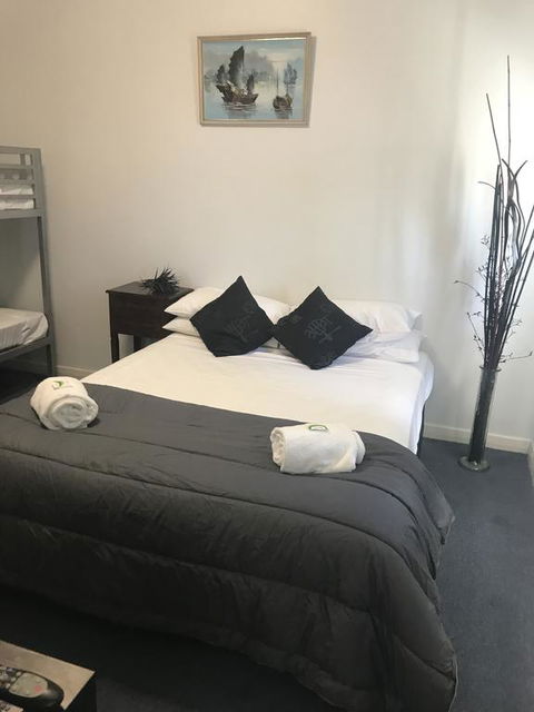 Tin Can Bay Budget Accommodation - VIC Tourism 0