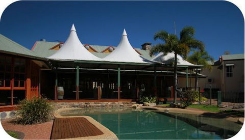 Tinaroo Lake Resort - VIC Tourism 1
