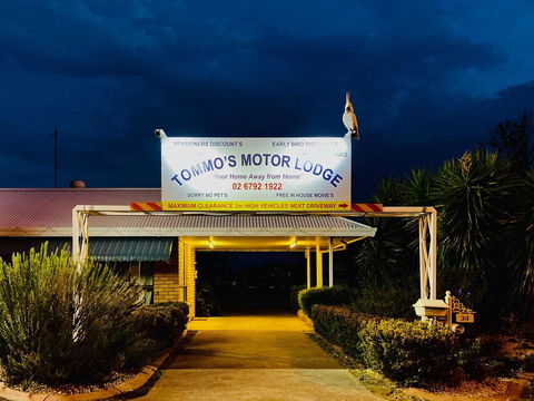 Tommo's Motor Lodge - VIC Tourism 1