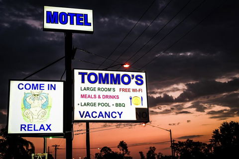 Tommo's Motor Lodge - VIC Tourism 2