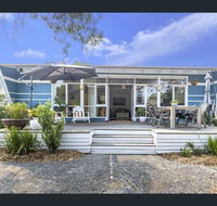 Toot Toot  50s Classic Beach House with Bungalow - VIC Tourism