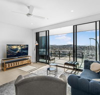 Top Floor 3 Bed Apartment with Million Dollar Views - VIC Tourism